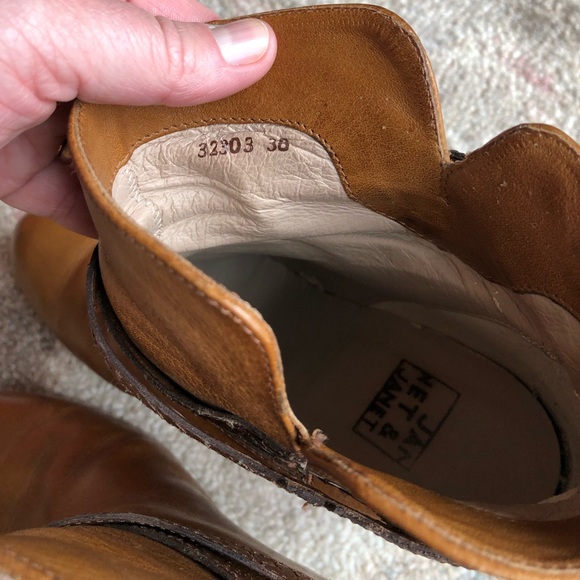 Hidden wedge booties - Picture 3 of 7